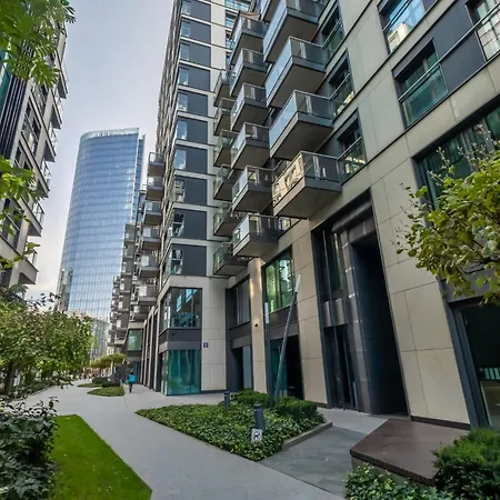 Golden - Mennica Residence, 1-bedroom In Center #3 شقة *